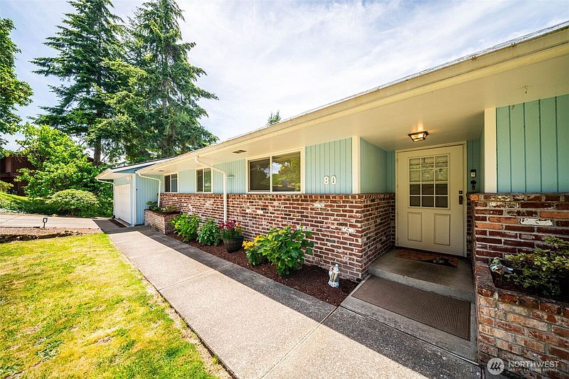 2nd image of 80 Summit Drive