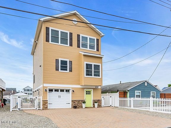 2nd image of 210 Longview Drive