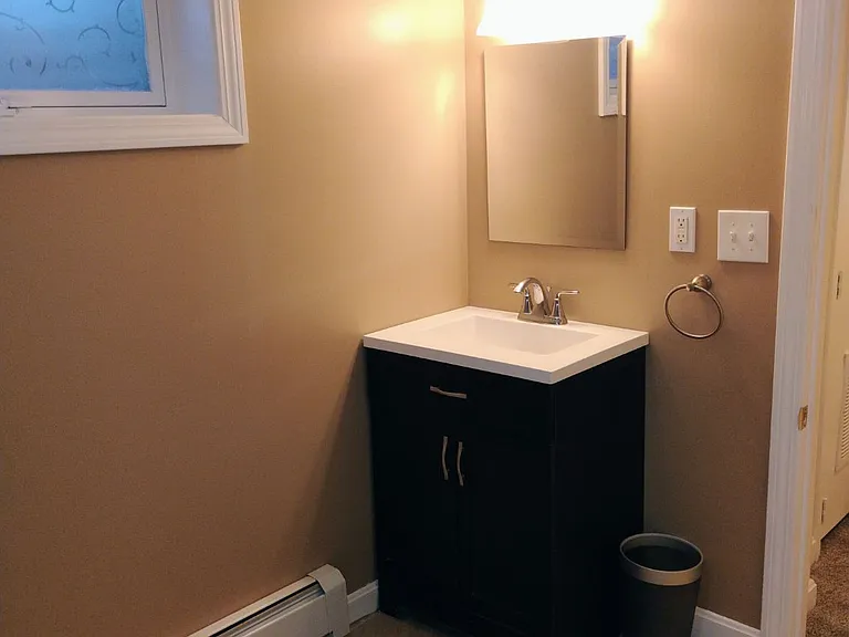39 Kingsbury Dr #A — Photo 10