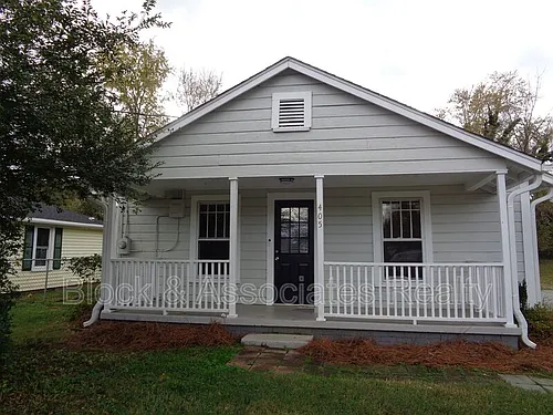 405 Dobson St Photo 1
