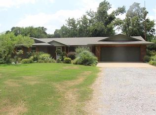 6210 Quail Ln, Enid, OK 73703