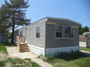 2316 Loch Lomond Ct, Highland, MI 48357