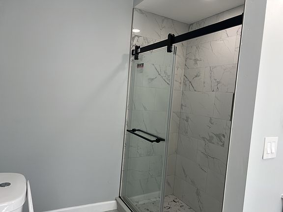 4th image of 753 Bergen Ave #2