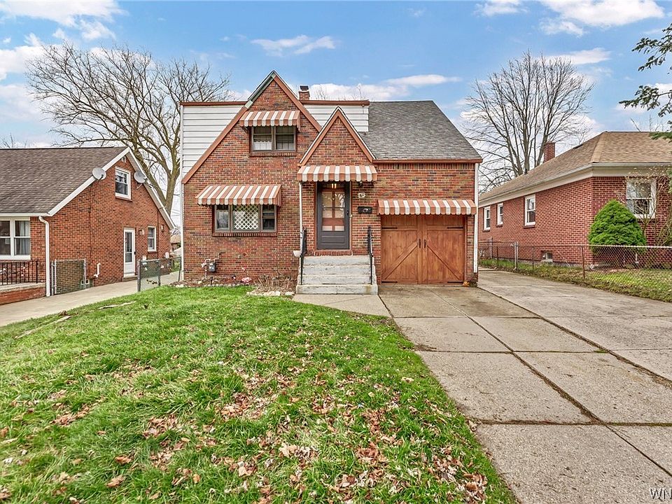1st image of 61 Lynncrest Ter