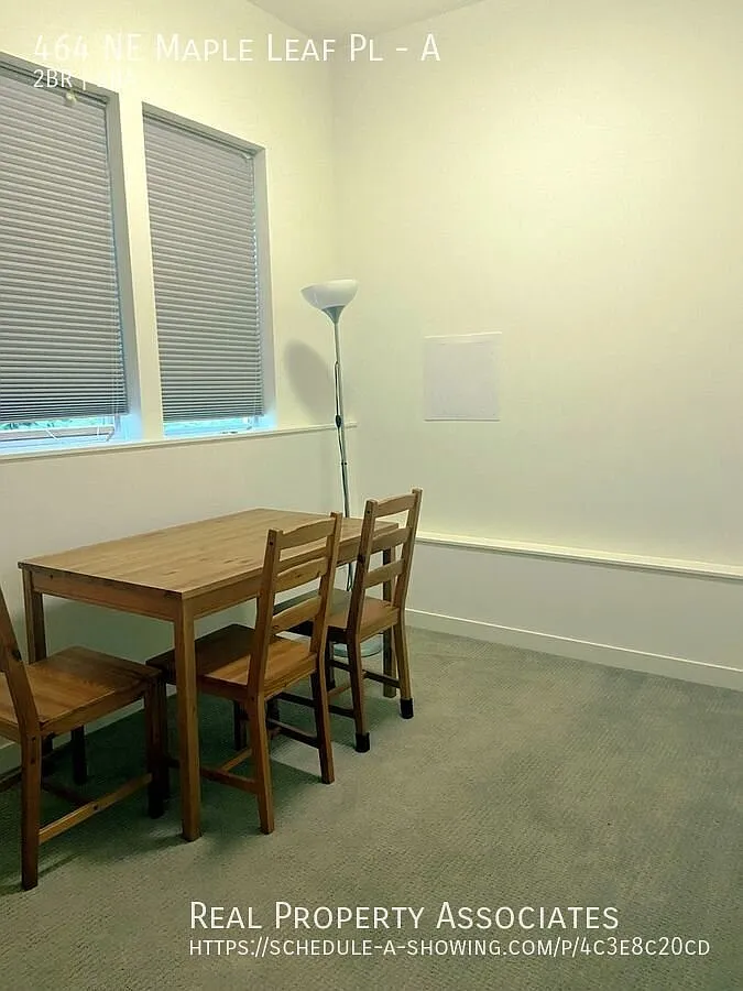 Green Lake Townhouse with Views — Photo 2
