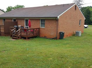 901-903 Old Graves Mill Rd, Lynchburg, VA 24502