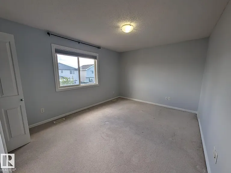 4609 163a Ave NW — Photo 14