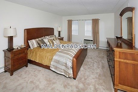 3rd image of 211 Kennedy Dr