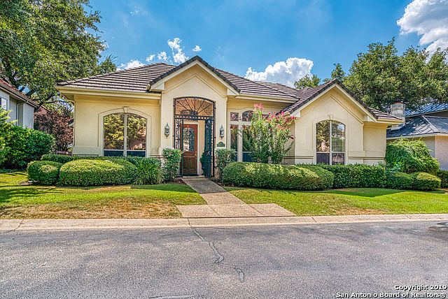 1st image of 23 Worthsham Dr