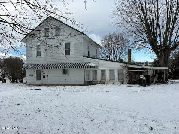 303 N Market St, Martinsburg, PA 16662