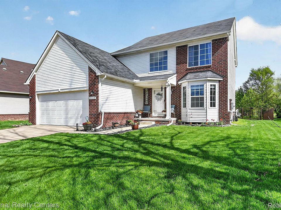 1st image of 33512 Sand Piper Dr