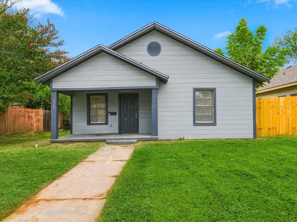 2710 Lenway St, Dallas, TX 75215