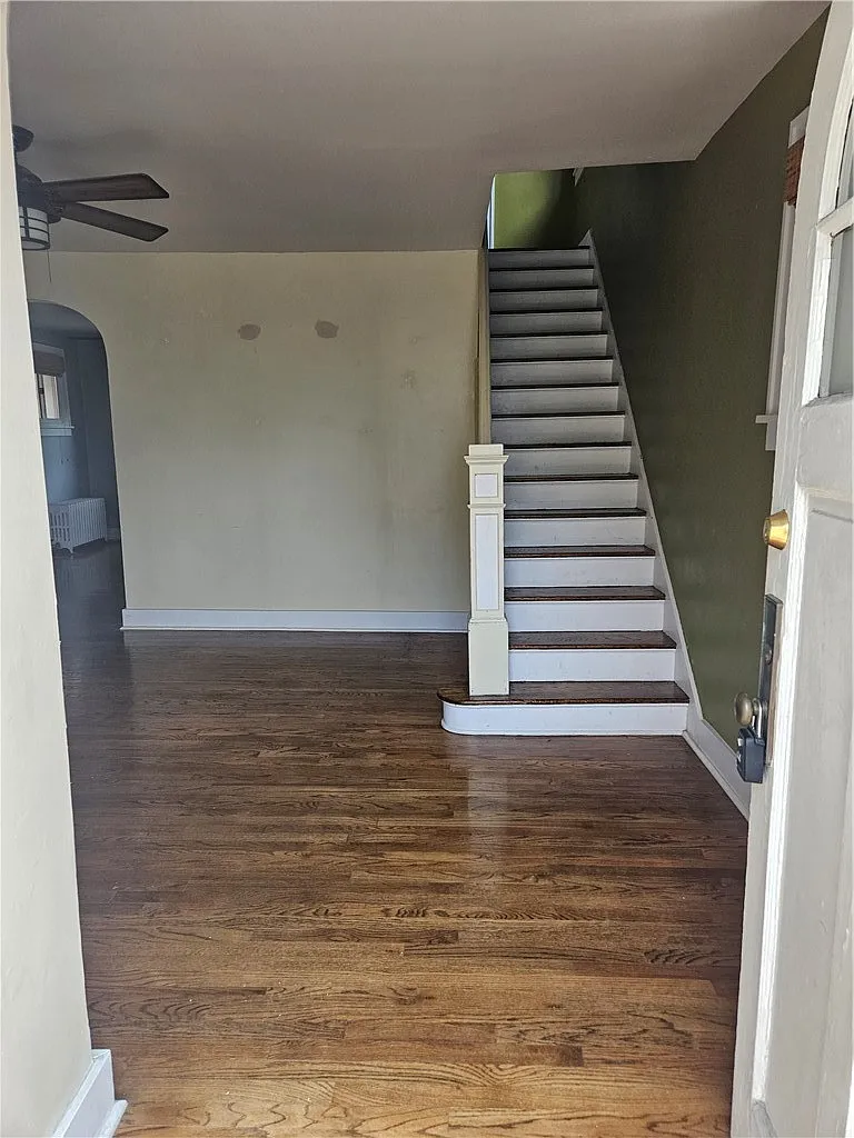 2 bed, 1221 sqft, $1,800 — Photo 2