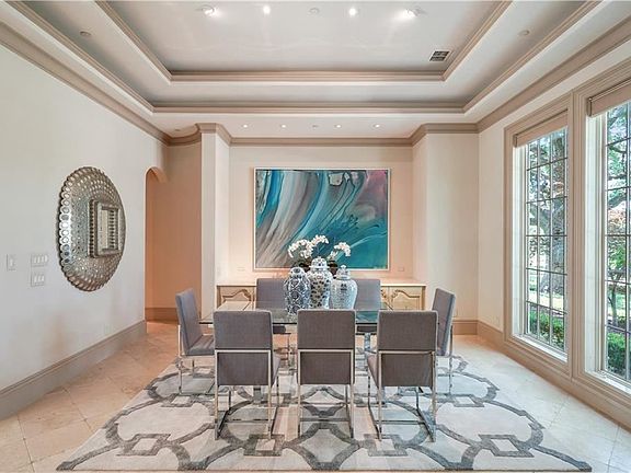 4th image of 1109 Post Oak Pl