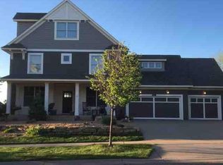 11257 Stonemill Farms Curv, Woodbury, MN 55129