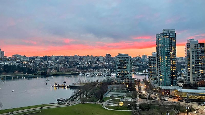 Vancouver Apartment for rent - 2 Bedrooms — photo 33