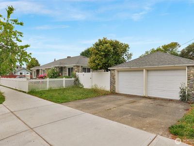 1051 & 1053 E 34th Street, Tacoma, WA, 98404