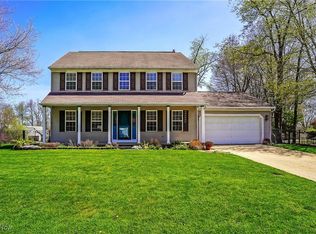 6991 White Pine Dr, Ravenna, OH 44266