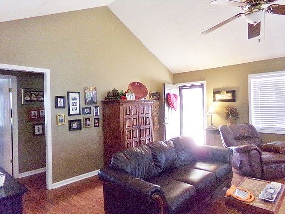 3rd image of 2875 Millsfield Hwy