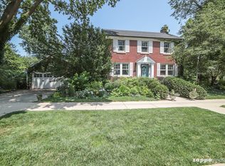 1050 W Chicago St, Elgin, IL 60123