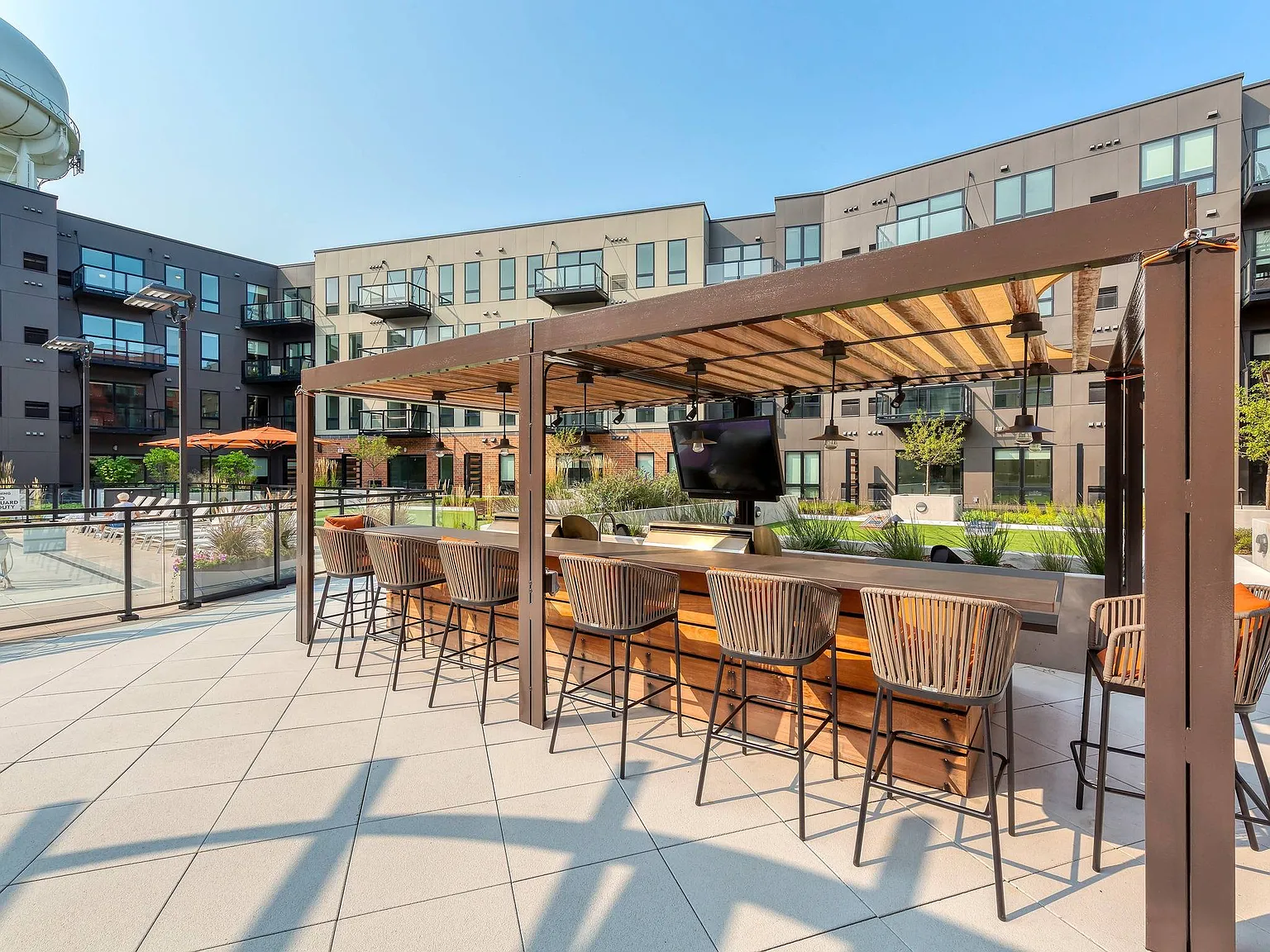 Avidor Glenview 55+ Active Adult Apartment Homes — Photo 3