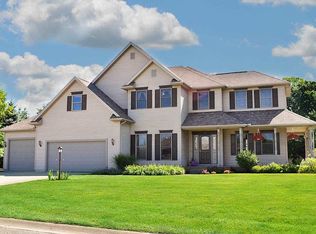 53676 Woodfield Ln, Bristol, IN 46507