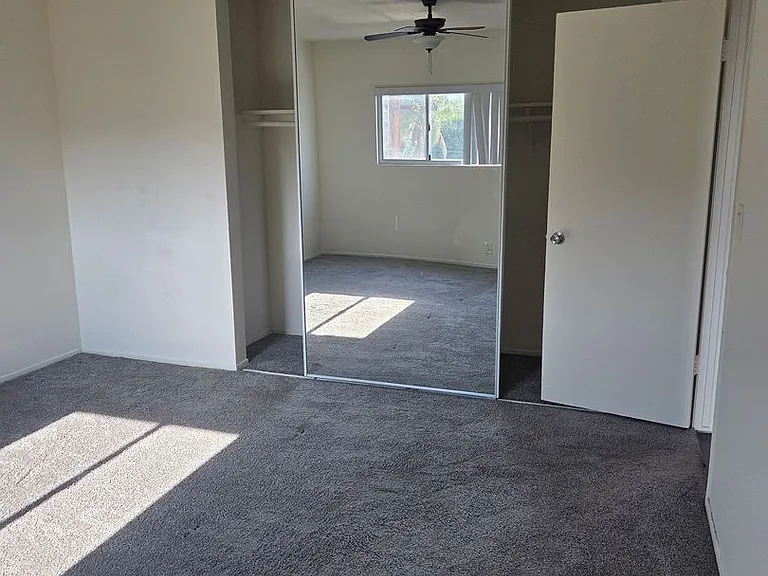 2207 N Verdugo Rd — Photo 2