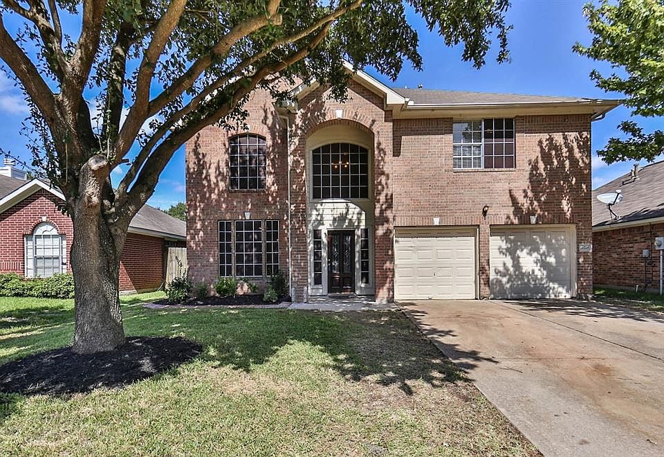 1st image of 21226 Woodland Green Dr