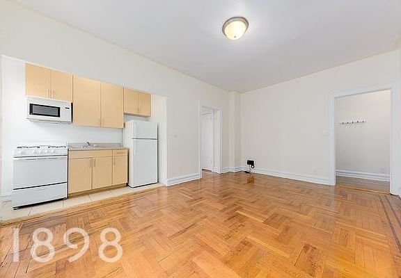 4th image of 47-05 45th St #F8