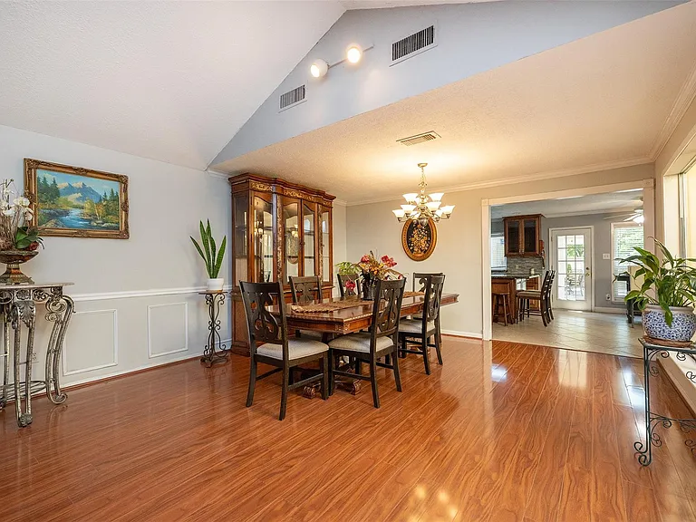 8102 Tall Firs Ln — Photo 10