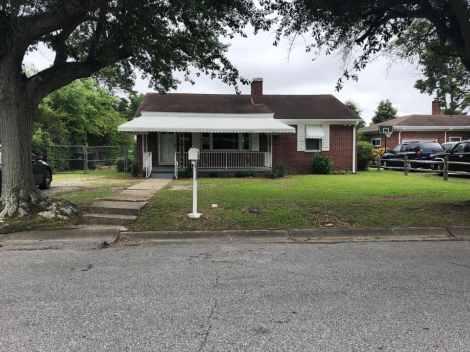 1st image of 522 Stadium Dr