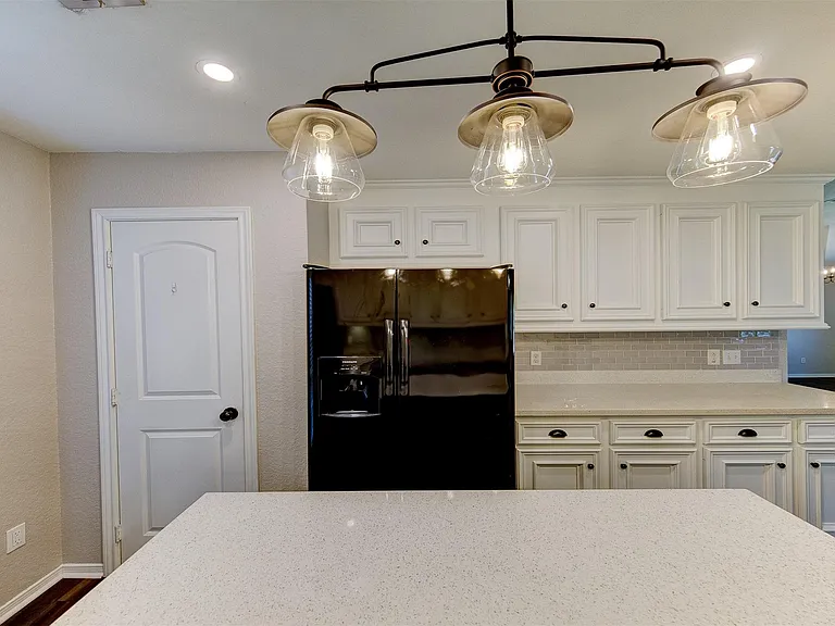 402 Live Oak Ln — Photo 14