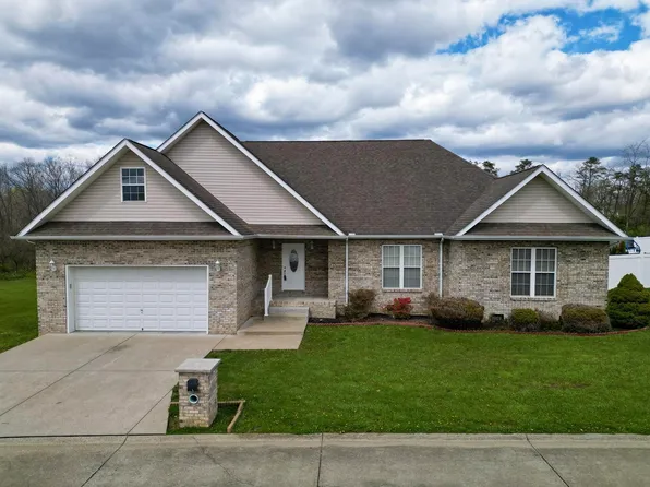219 Winesap Way, Ona, WV 25545