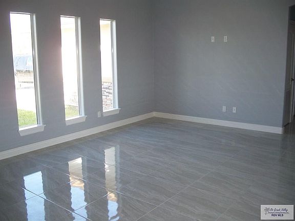 3rd image of Crystal Ln