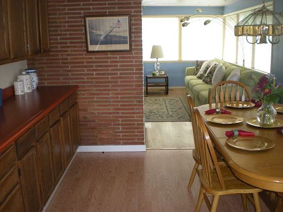 5th image of 1504 Kitsap Dr
