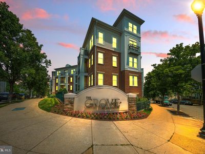 2465 Army Navy Dr #1-303, Arlington, VA, 22206
