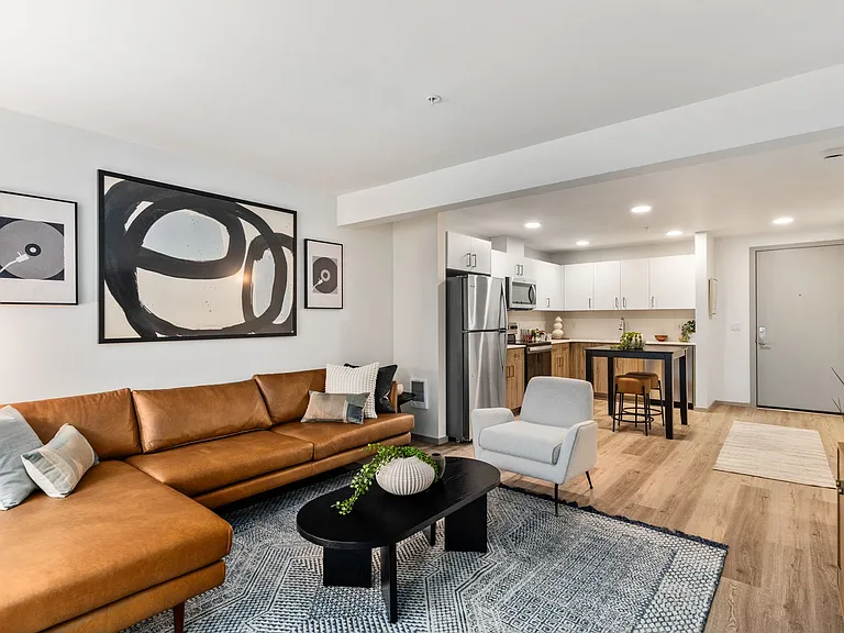 Solera Apartments — Photo 40