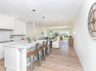 550 Beach Rd, Indian River Shores, FL 32963