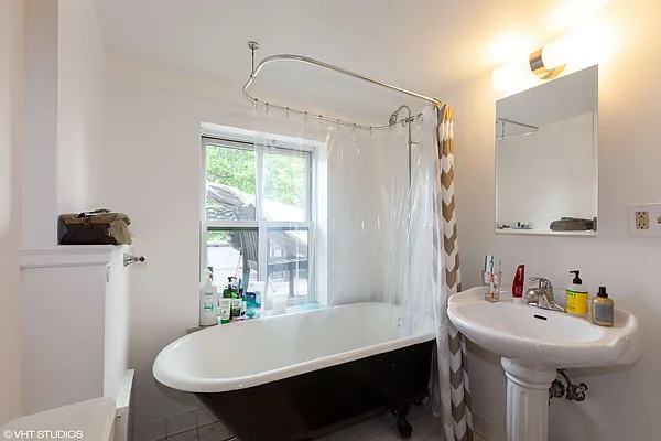 Rented by Owner | media 23