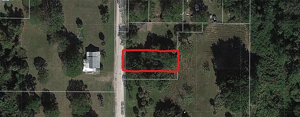 1st image of 940 8th Ct SW