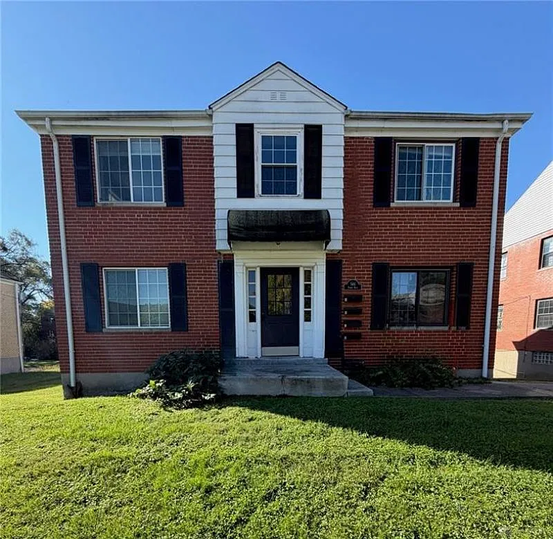 1 bed, 1.0 bath, $805 — Photo 1