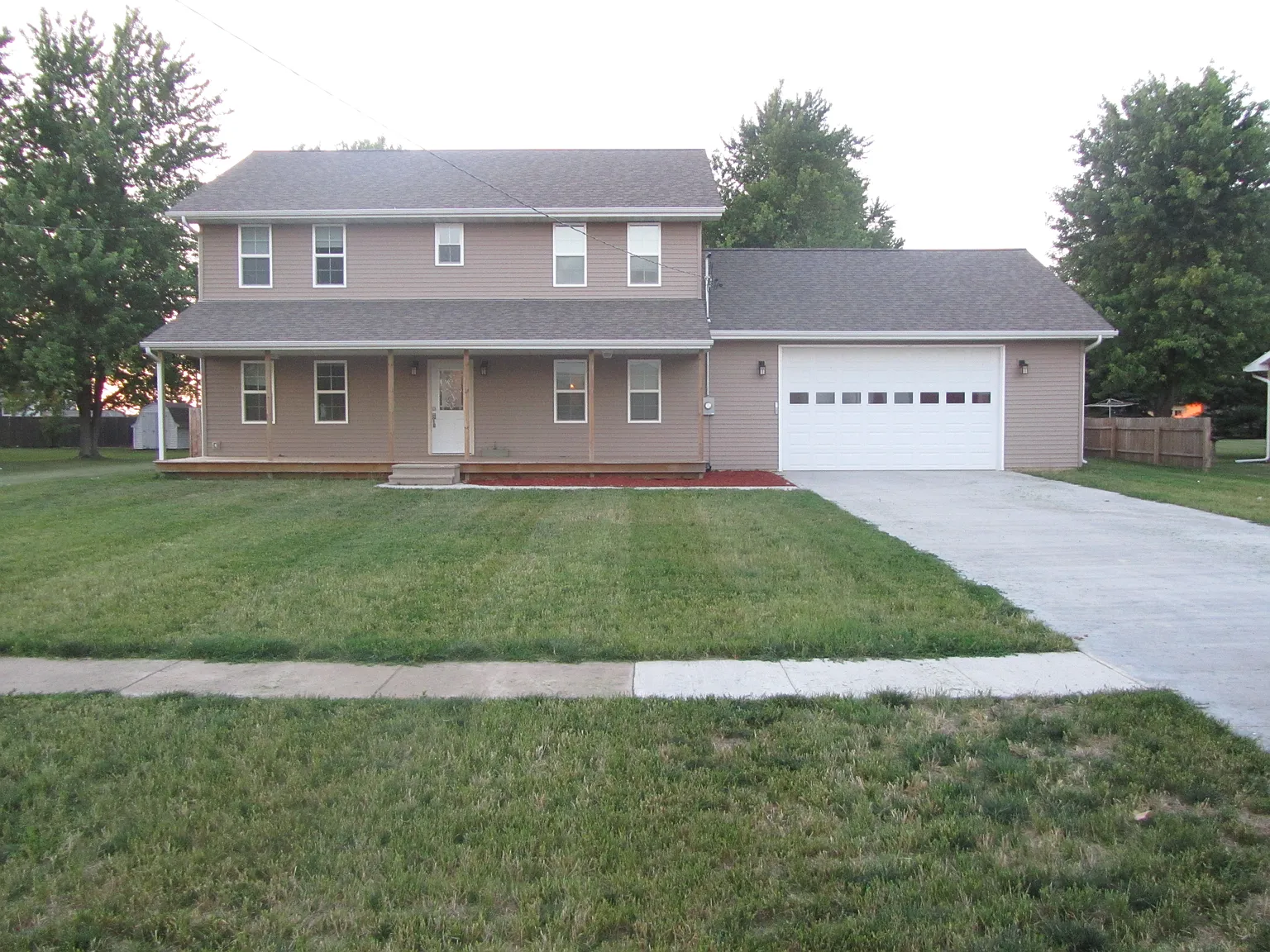 501 W Clay St photo 1