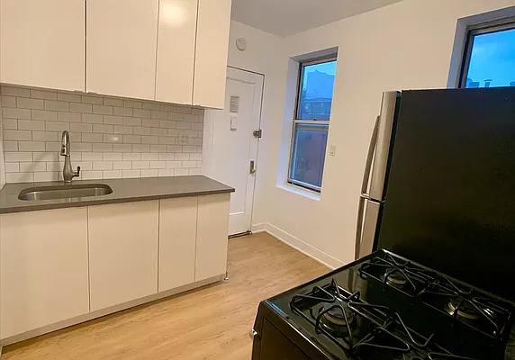 Rented by Building Equity Real Estate LLC | media 14