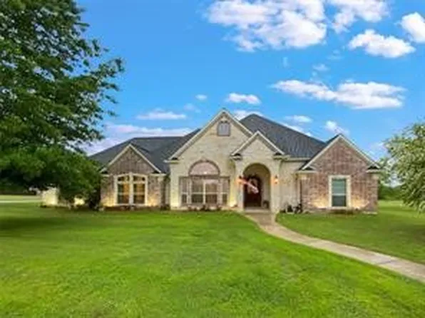 1101 Ranch Dr, Bonham, TX 75418