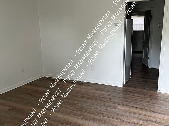 2nd image of 405 Allison Ave SW #9