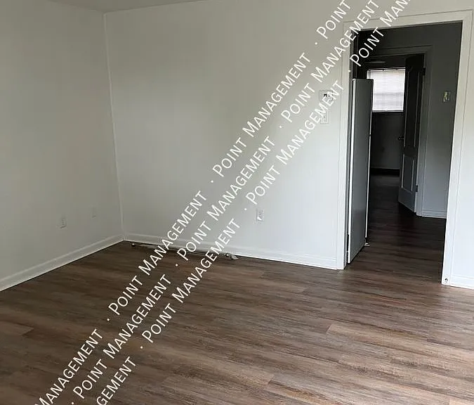 405 Allison Ave SW #9 — Photo 2