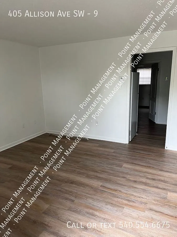 Building Photo - 405 Allison Ave SW #9