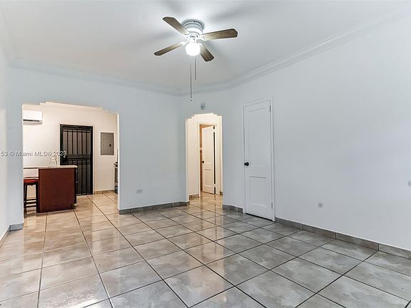 3rd image of 1071 NW 34th St #1071