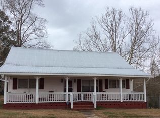 38 Middle St, Valley, AL 36854