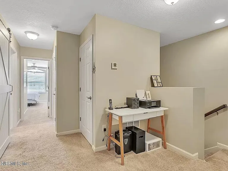 361 Richmond Dr — Photo 15